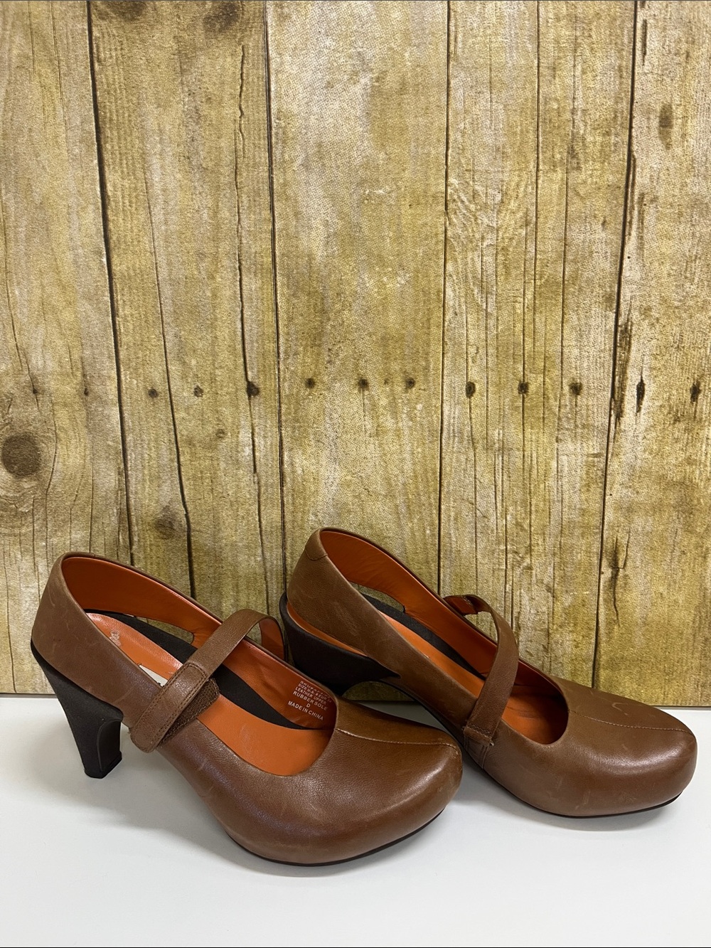 Tsubo Brown Mary Jane Heels with Strap size 8